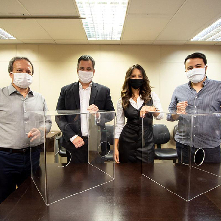 Empresas do setor de acrílicos fazem grande doação de cúpulas