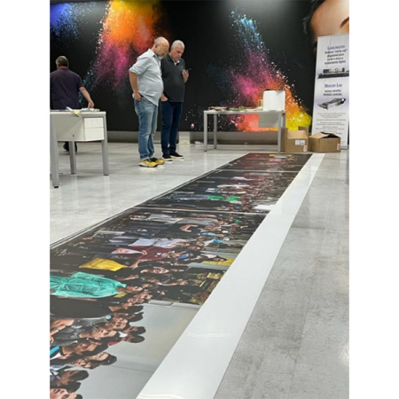 Exposição tem painéis especiais impressos em grande formato da Epson