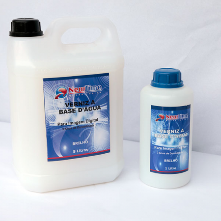 New Time leva verniz e lançamento em envernizadora na FESPA Digital Printing