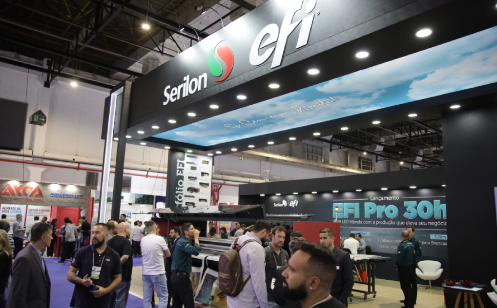 EFI e Serilon celebram parceria com equipamento de alta produtividade na FESPA Digital Printing 2023