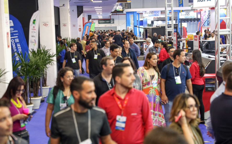 FESPA Digital Printing 2023 une inovação, tecnologia, negócios e networking em mais um dia de sucesso