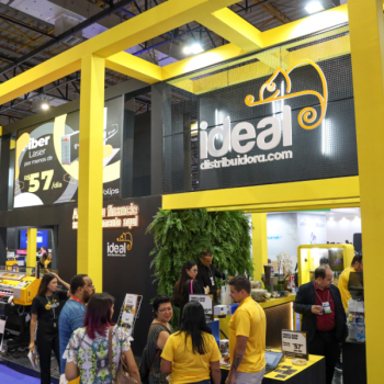 Blips e Ideal Distribuidora mostraram novos pensamentos de negócio na FESPA Digital Printing 2023