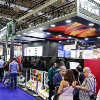 EFI e Serilon brilham na FESPA Digital Printing 2024 com vendas da Pro 30h acima do previsto