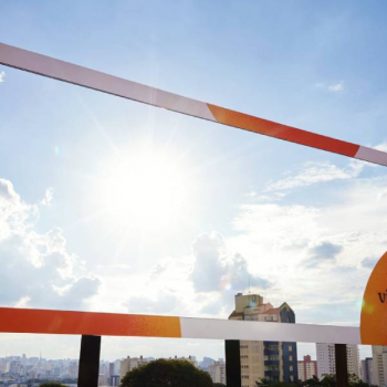 Case: comunicação visual faz todos aproveitarem o sol
