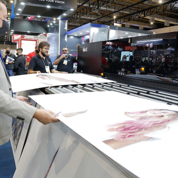 Crescimento da impressão digital industrial é o foco da Durst para a FESPA Digital Printing