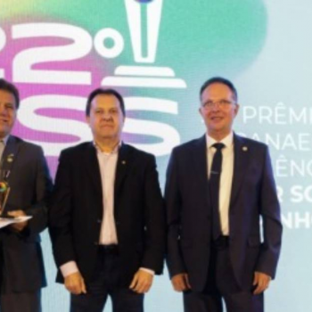 Setor gráfico celebra os vencedores do 22º Prêmio Oscar Schrappe Sobrinho em Curitiba